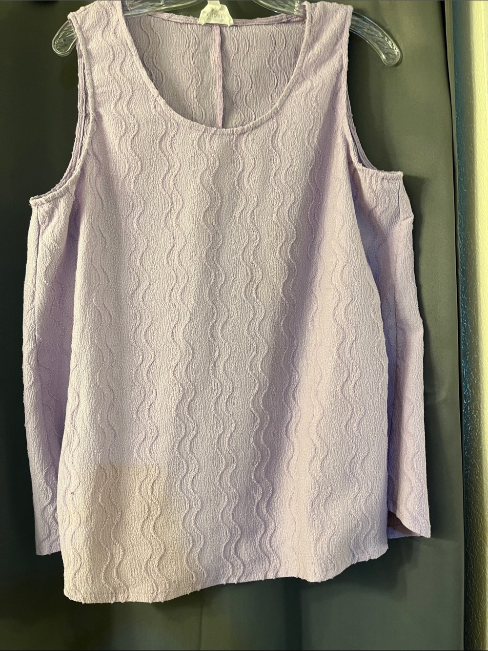 ANDREE BY UNIT Lavender Textured Wave Sleeveless Tank